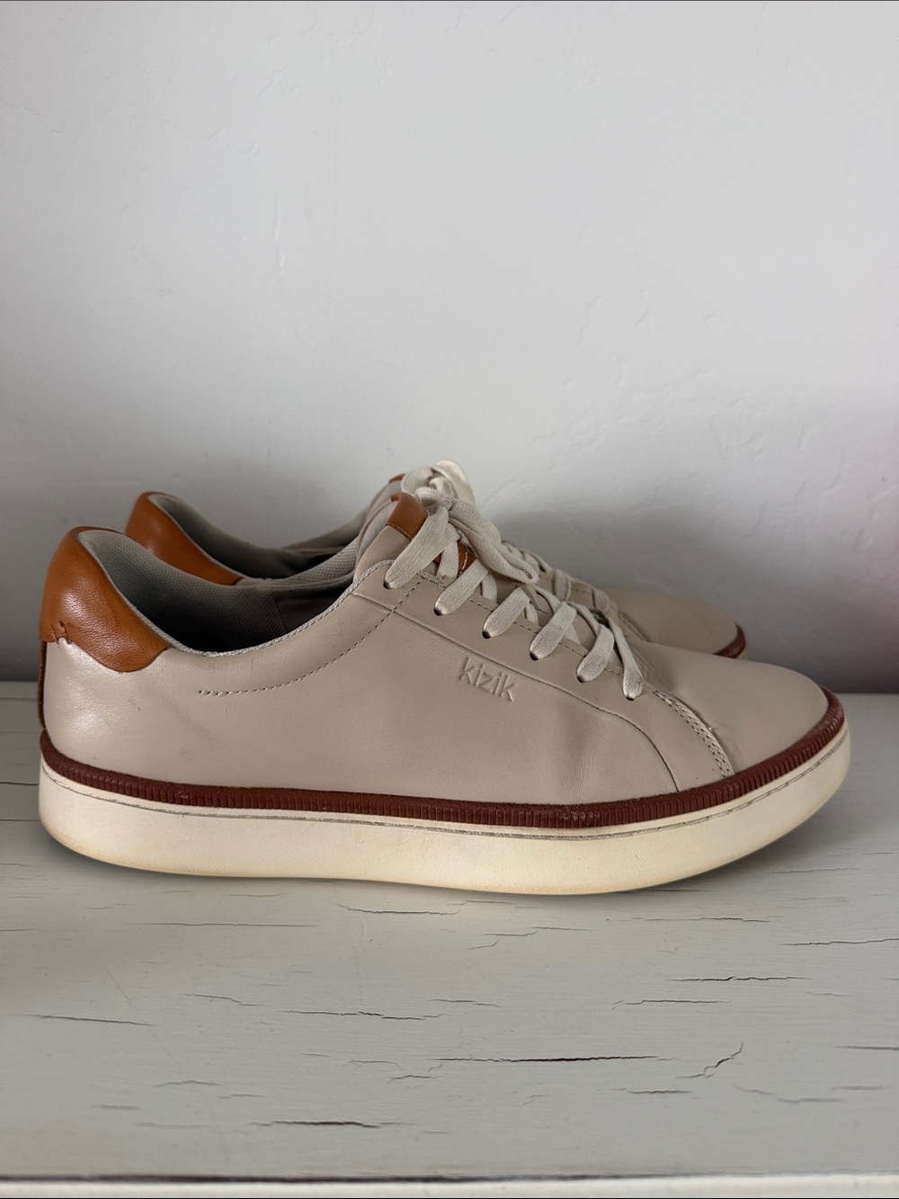 Kizik Sonoma Leather Hands Free Slip On Sneakers Taupe Men’s Size 10